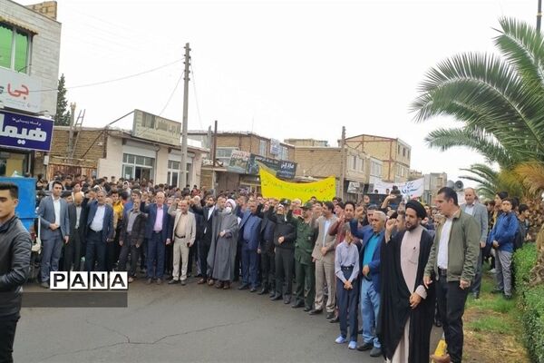 حضور دانش‌آموزان طارمی در راهپیمایی ۱۳آبان