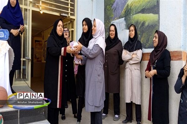 برگزاری المپیاد ورزشی در دبیرستان عصمت صفادشت
