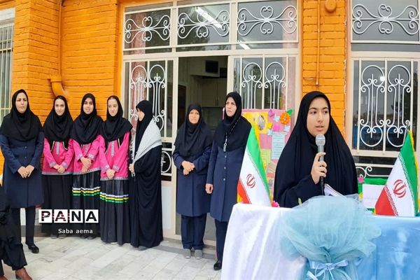 نواختن زنگ فرهنگ عمومی در دبیرستان شاهد مطهره کاشمر