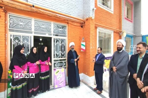 نواختن زنگ فرهنگ عمومی در دبیرستان شاهد مطهره کاشمر