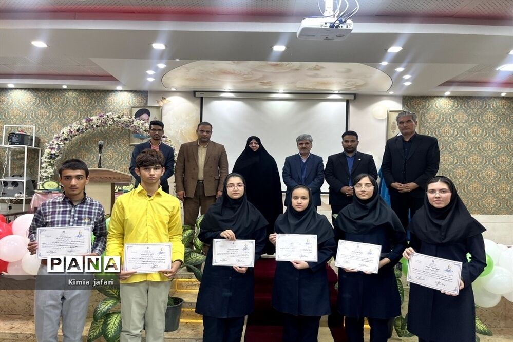 آیین تجلیل از برترین‌های جشنواره خوارزمی در شهرستان کاشمر