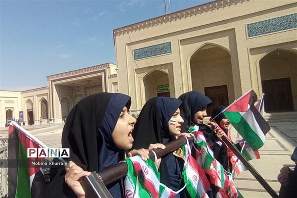 تجمع دانش‌آموز خبرنگاران پانا به‌مناسبت دهه گرامیداشت شهدای دانش‌آموز