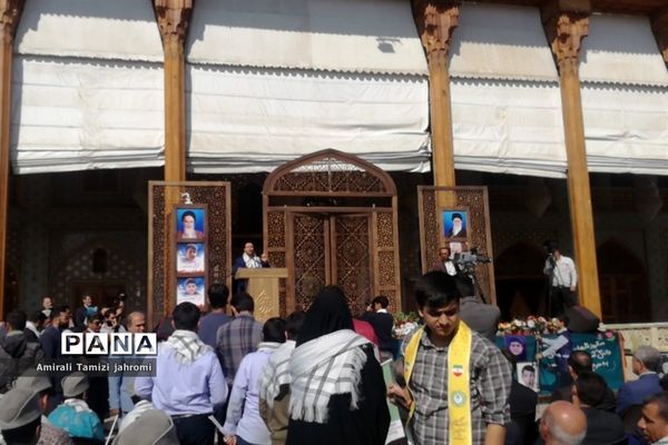 دانش‌آموزان با شهدای دانش‌آموز یک دل شدند