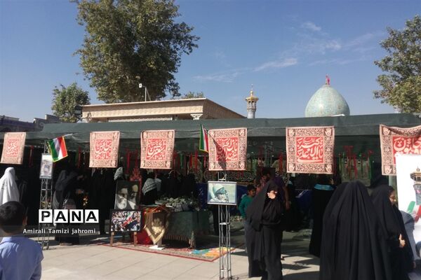 دانش‌آموزان با شهدای دانش‌آموز یک دل شدند