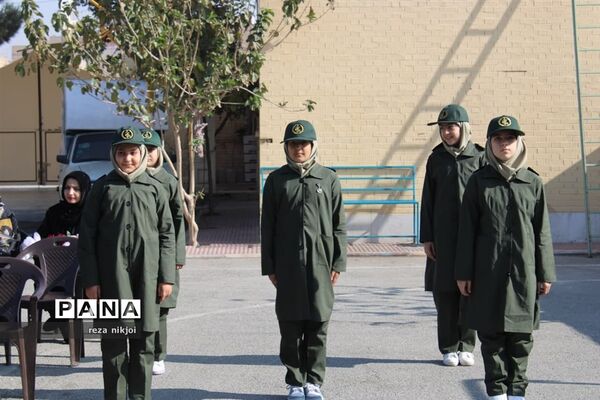 زنگ استکبار ستیزی در آموزشگاه فرزانگان ناحیه یک بهارستان