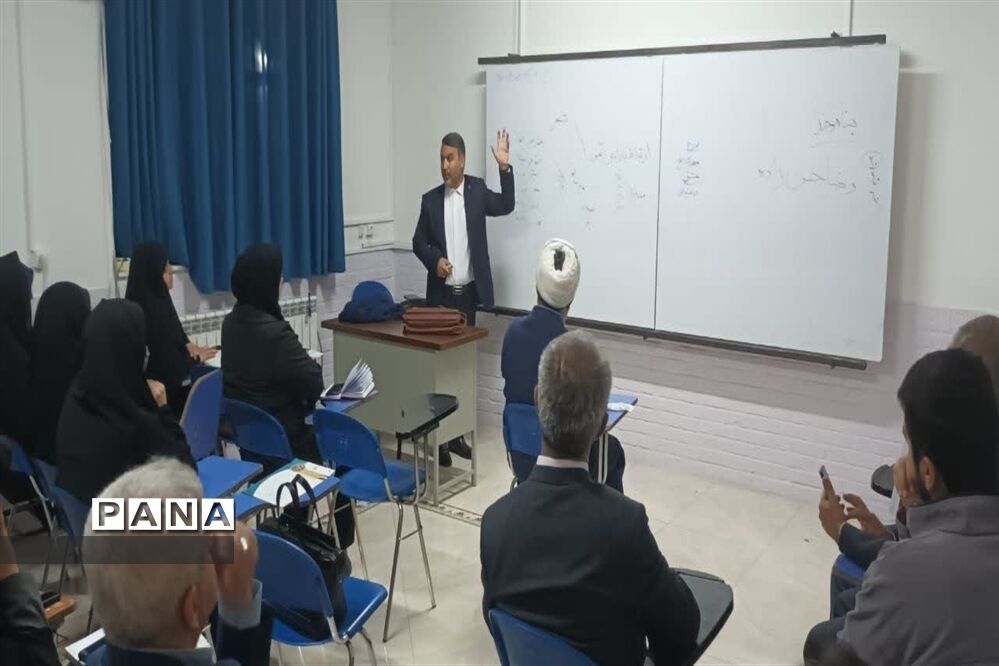 برگزاری دوره توانمندسازی ۲۴ ساعته مربیان پرورشی خراسان شمالی