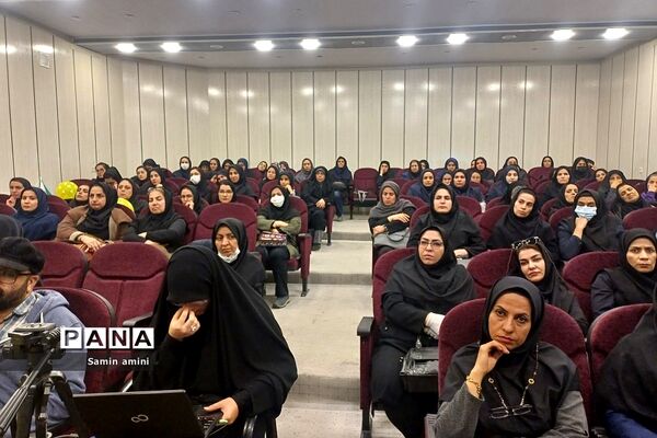 نشست جهاد تبیین بسیج فرهنگیان آموزش و پرورش رودهن