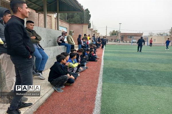 برگزاری مسابقه دانش‌آموزی در دبیرستان شهید طباطبایی جوادآباد