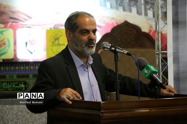 اعزام نخستین کاروان راهیان نور دانش‌آموزی قم به مناطق عملیاتی جنوب