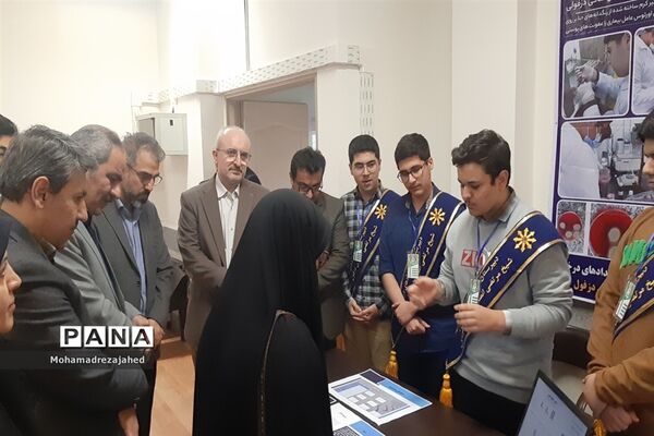 کسب ۴ رتبه کشوری رهاورد دانش‌آموزان خوزستانی در ششمین کارسوق ملی ژنتیک
