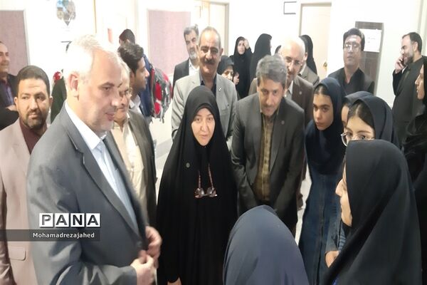 کسب ۴ رتبه کشوری رهاورد دانش‌آموزان خوزستانی در ششمین کارسوق ملی ژنتیک