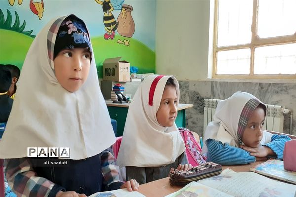 بازدید مدیر آموزش و پرورش کلات از مدارس محور زیبای ژرف