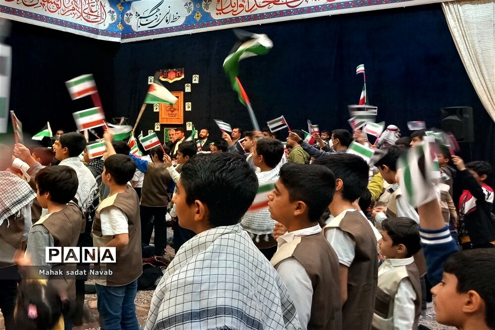 اجتماع بزرگ نونهالان و نوجوانان در حمایت از کودکان غزه