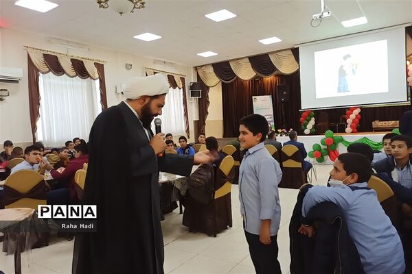 حضور دانش‌آموزان شمال استان فارس در اردوی شهید نیری به میزبانی شهرستان آباده