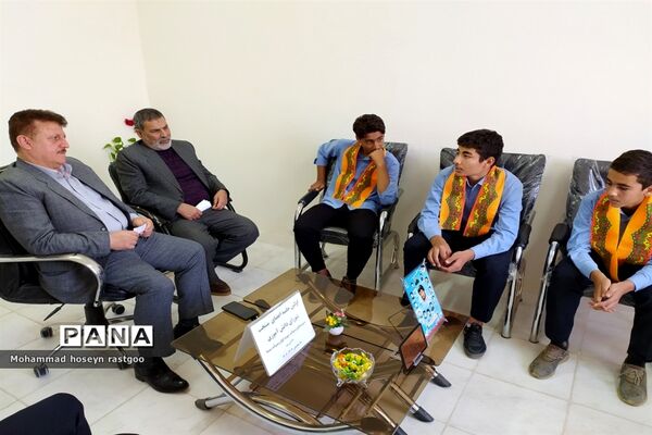 اولین جلسه شورای دانش‌آموزی در دبیرستان سما