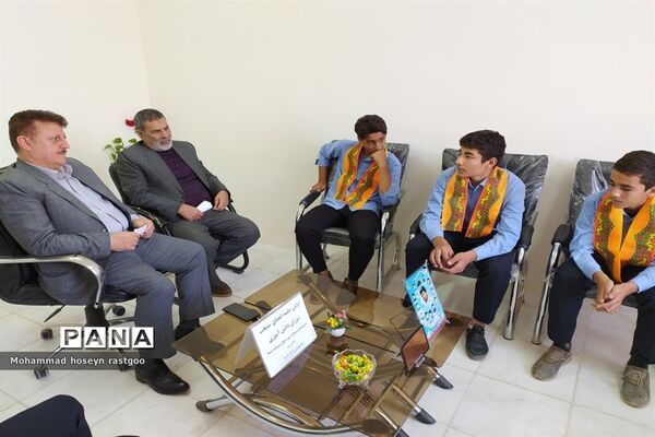 اولین جلسه شورای دانش‌آموزی در دبیرستان سما