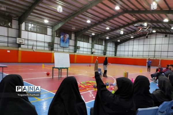 برگزاری دوره ضمن خدمت طرح شهید همت ویژه آموزگاران مدارس ناحیه ۵ مشهد