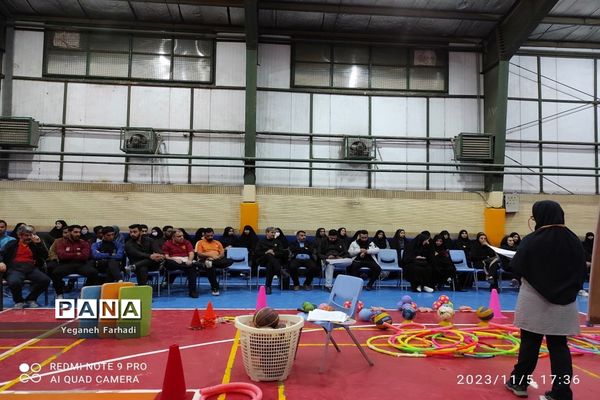 برگزاری دوره ضمن خدمت طرح شهید همت ویژه آموزگاران مدارس ناحیه ۵ مشهد