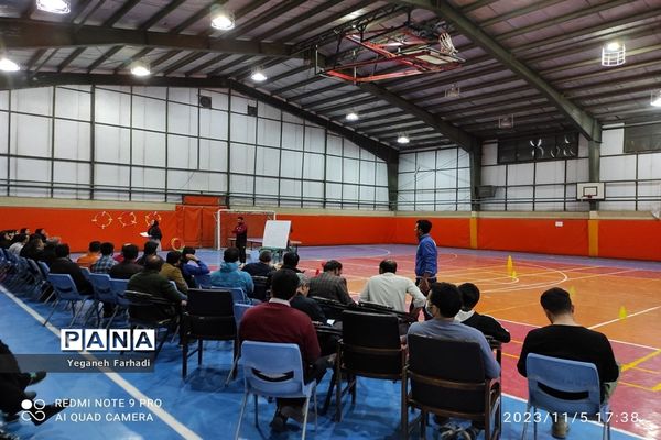 برگزاری دوره ضمن خدمت طرح شهید همت ویژه آموزگاران مدارس ناحیه ۵ مشهد