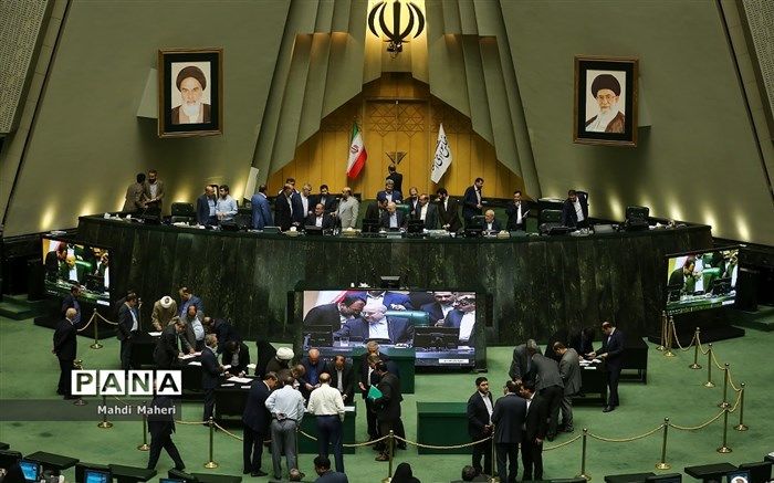 دستگاه‌های نظارتی دقت کنند که هدف از مطرح کردن استیضاح صحرایی چه چیزی است