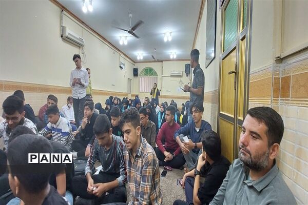 دیدارنخبگان تشکل‌های دانش‌آموزی با امام جمعه شادگان