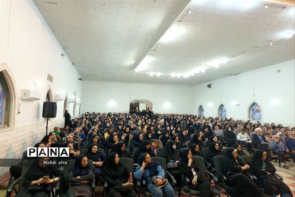 برگزاری دوره ارتباط موثر با نوجوانان ویژه والدین دانش‌آموزان بهبهان
