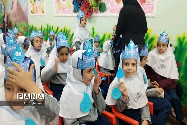 جشن آب دانش‌آموزان مدارس آباده
