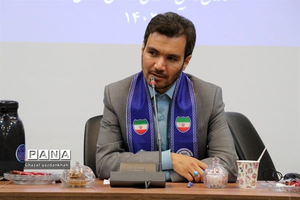 جلسه ۱۳ آبان و تقدیر از خبرنگاران فعال