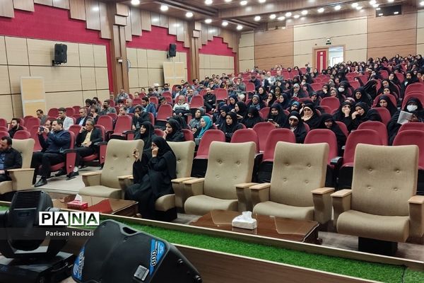 جلسه آموزشی و توجیهی مدیران،معاونین و مربیان پرورشی شهریار در اردوگاه استانی شهید منتظری