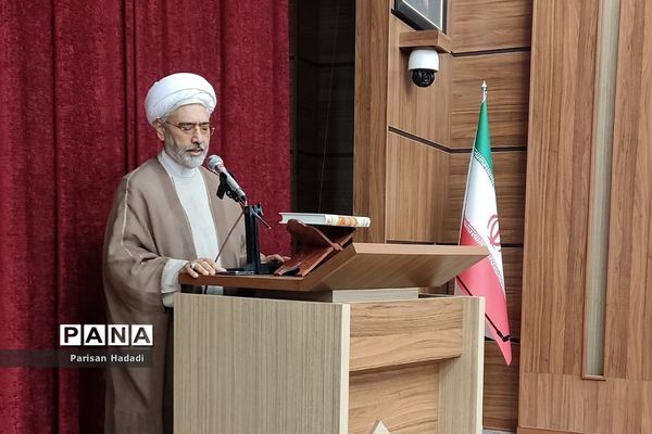 جلسه آموزشی و توجیهی مدیران،معاونین و مربیان پرورشی شهریار در اردوگاه استانی شهید منتظری