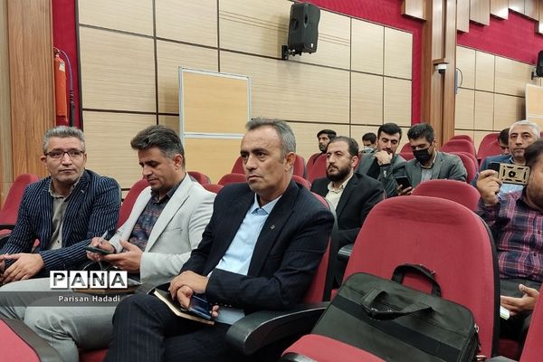 جلسه آموزشی و توجیهی مدیران،معاونین و مربیان پرورشی شهریار در اردوگاه استانی شهید منتظری