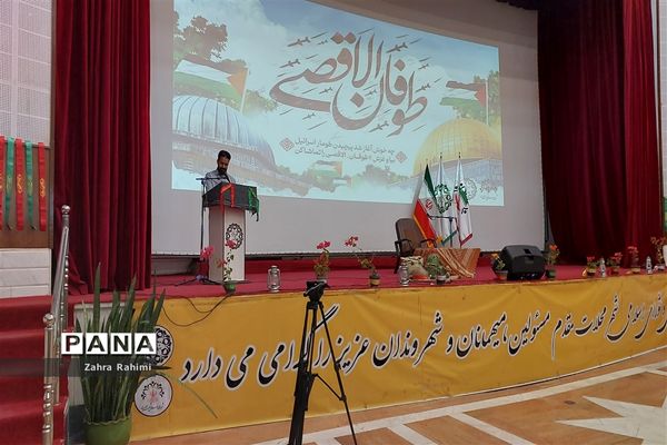 اجتماع دختران آینده‌ساز با حضور حاج حسین یکتا در شهرستان محلات