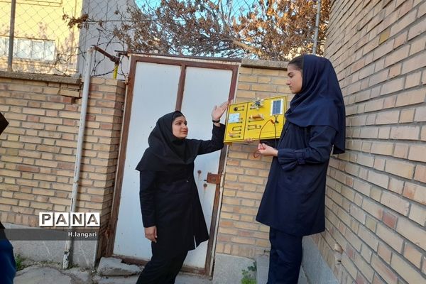 گرامیداشت  روز آزمایشگاه در دبیرستان دخترانه گلستان شهرستان مانه و سملقان