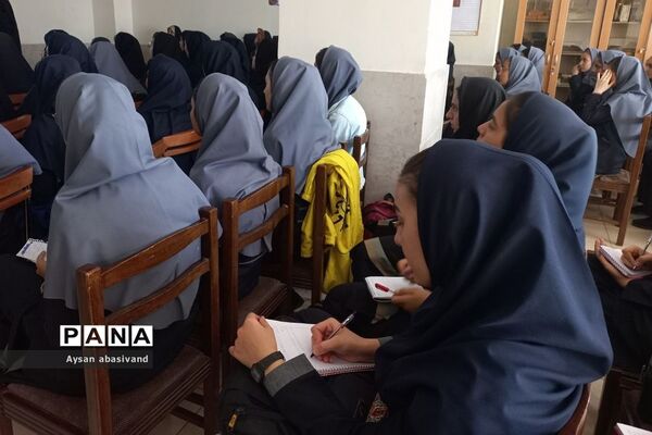 همایش تکنیکچه‌های کنکور در دبیرستان نمونه دولتی ارشاد