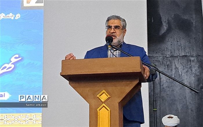 سند تحول بنیادین آموزش و پروش قانون اساسی تعلیم و تربیت است