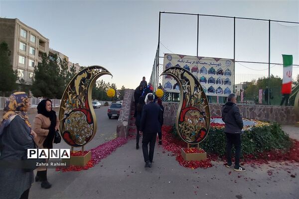 بزرگترین فرش سرگل خاورمیانه برای ششمین بار در محلات