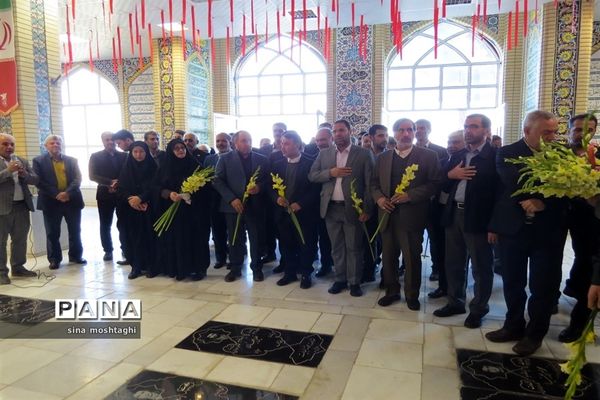 گلباران مزار شهدا با حضور وزیر آموزش و پرورش در معصوم زاده شهرستان بجنورد