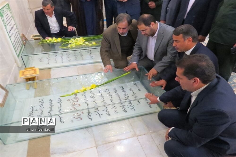 گلباران مزار شهدا با حضور وزیر آموزش و پرورش در معصوم زاده شهرستان بجنورد