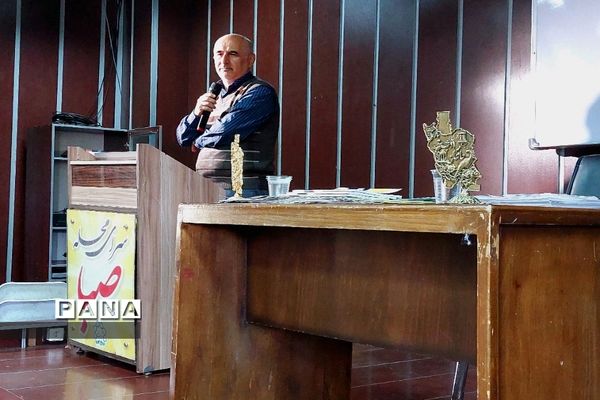 محفل شعرخوانی و مشاعره، حافظان ادب پارسی در منطقه ۱۷ تهران