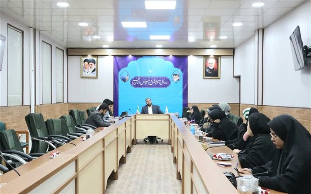 برگزاری جلسه کارگروه رسانه ای سازمان دانش‌آموزی قم با موضوع تولید پادکست