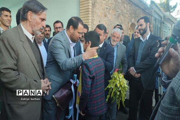 گلباران  مزار شهدای شهرستان بجنورد با حضور وزیر آموزش و پرورش