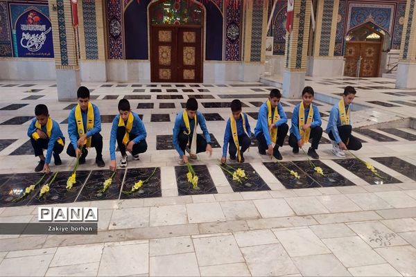 گلباران  مزار شهدای شهرستان بجنورد با حضور وزیر آموزش و پرورش