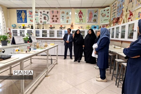 افتتاحیه آزمایشگاه شهیده شیما اکرم صیدم در دبیرستان فرزانگان ۴(قدسیه علوی)