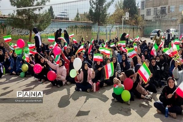 المپیاد درون مدرسه‌ای در دبیرستان نفیسه خوشنیت یک