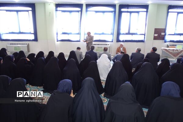 بازدید معاون پرورشی و فرهنگی اداره کل آموزش و پرورش استان اصفهان از مدارس شهرستان ورزنه