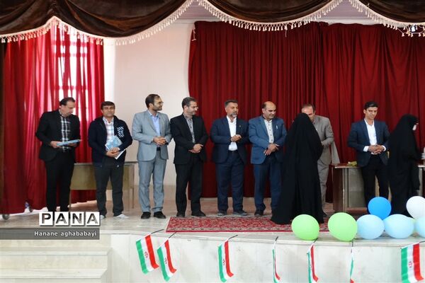 بازدید معاون پرورشی و فرهنگی اداره کل آموزش و پرورش استان اصفهان از مدارس شهرستان ورزنه