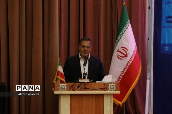 آیین تکریم و معارفه مدیرکل آموزش و پرورش استان مرکزی