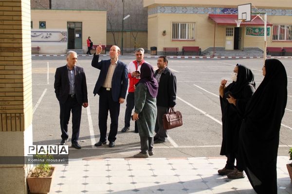 بازدید از مدارس ایمن در برابر زلزله