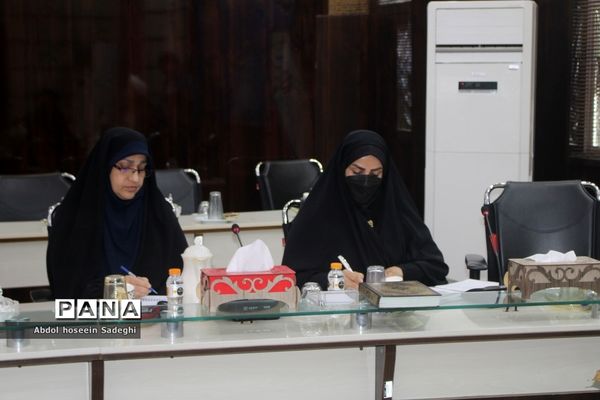 جلسه شورای امربه معروف و نهی از منکر اداره‌کل آموزش و پرورش استان بوشهر