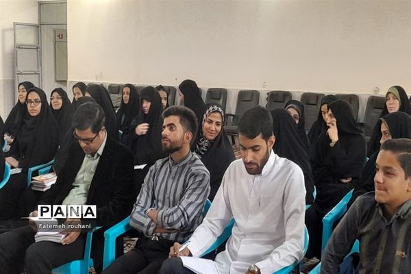 برگزاری دوره تربیت مربی روخوانی و روانخوانی قرآن کریم در خلیل‌آباد